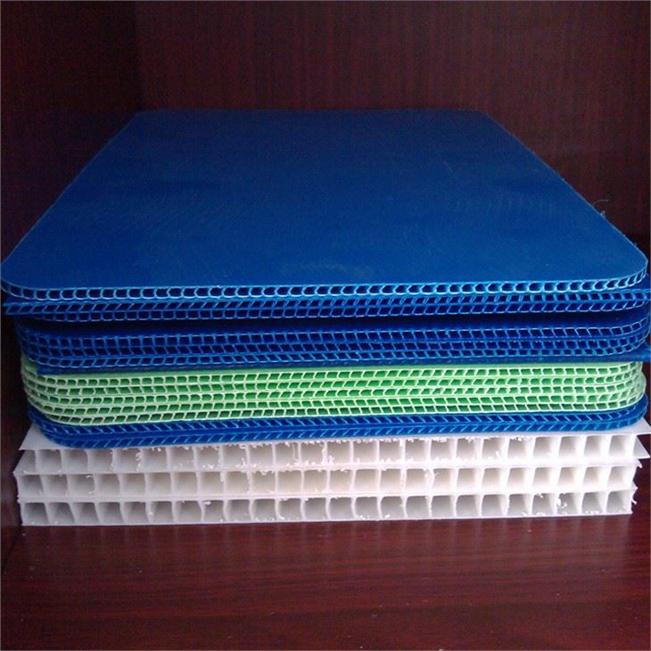 Customized pp corrugated plastic board(001)