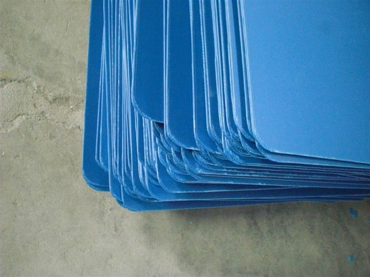 Corflute Plastic Layer Pads